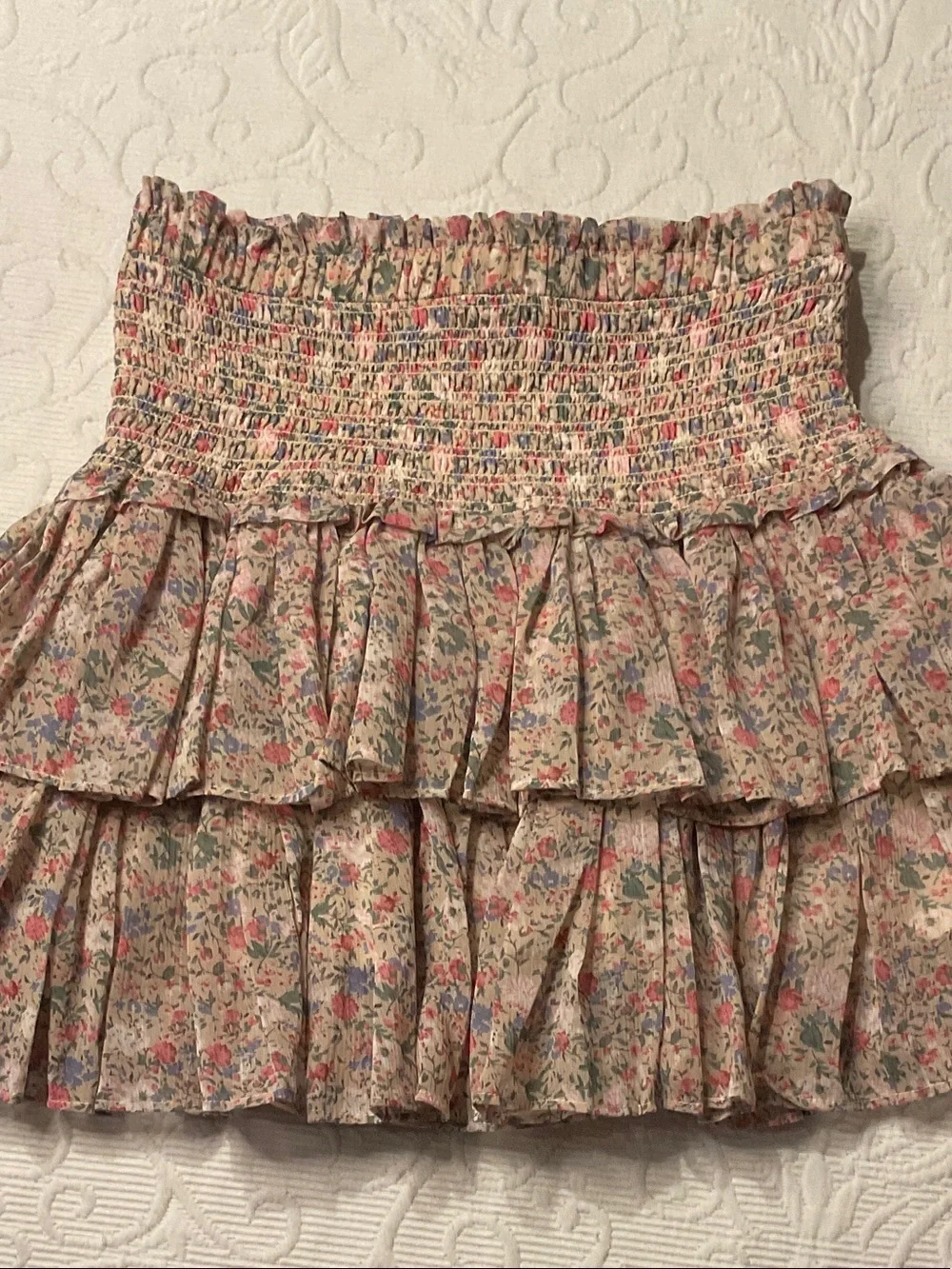 Pants Store Tiered Smocked Mini Skirt in Cream Floral. Medium NWOT